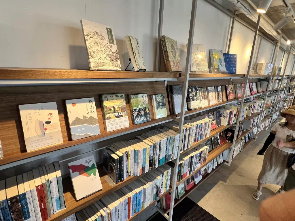 從有河書店與太平青鳥，看獨立書店的經營困境與時代挑戰